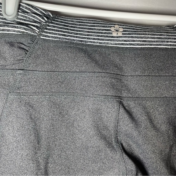 FREE ADD ON ITEM 🖤 Tuff Athletics 5/8 Leggings - S - Picture 2 of 5